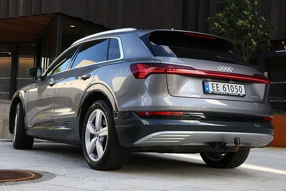Audi E-Tron 2023 photo 2