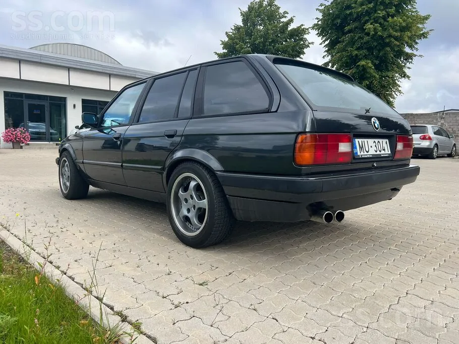 BMW 320 1993 photo 4