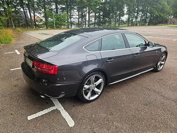 Audi A5 2011 photo 3