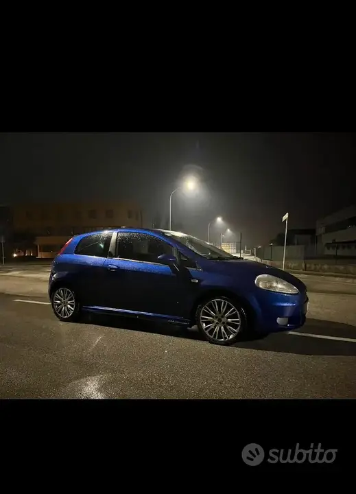 Fiat Grande Punto 2006 photo 4
