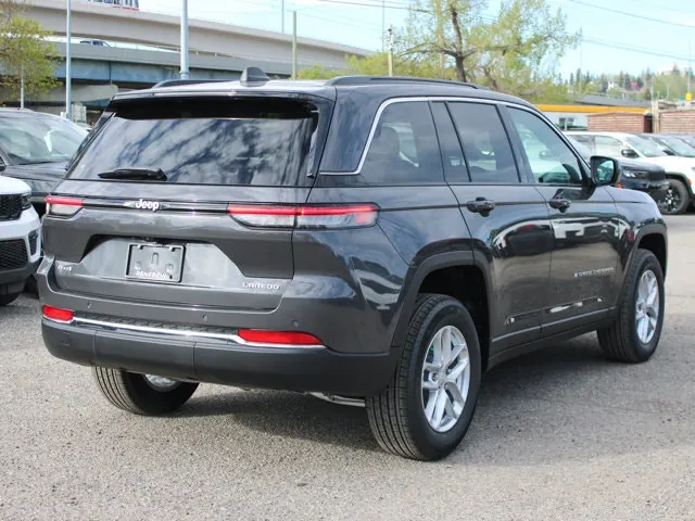 Jeep Grand Cherokee 2026 photo 5