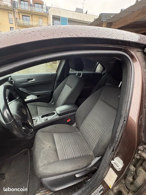 Mercedes-Benz A-Class 2015 photo 5
