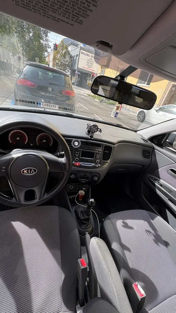 Kia Rio 2011 photo 3