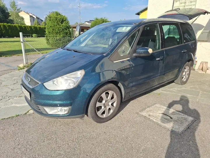 Ford Galaxy 2007 photo 2