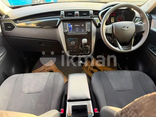 Mahindra Kuv 100 2023 photo 4