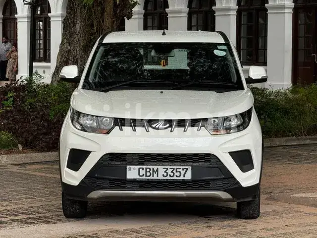 Mahindra Kuv 100