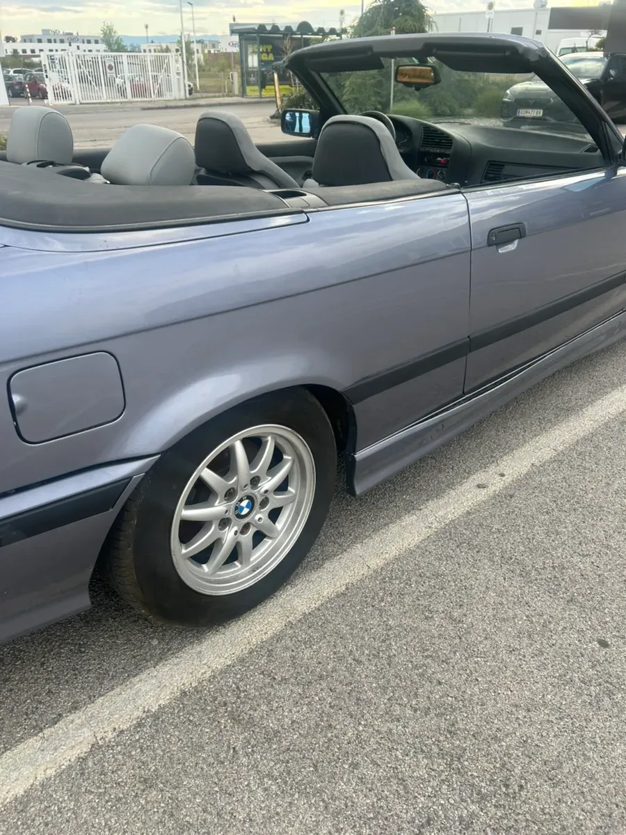 BMW 3 Series 1994 photo 3