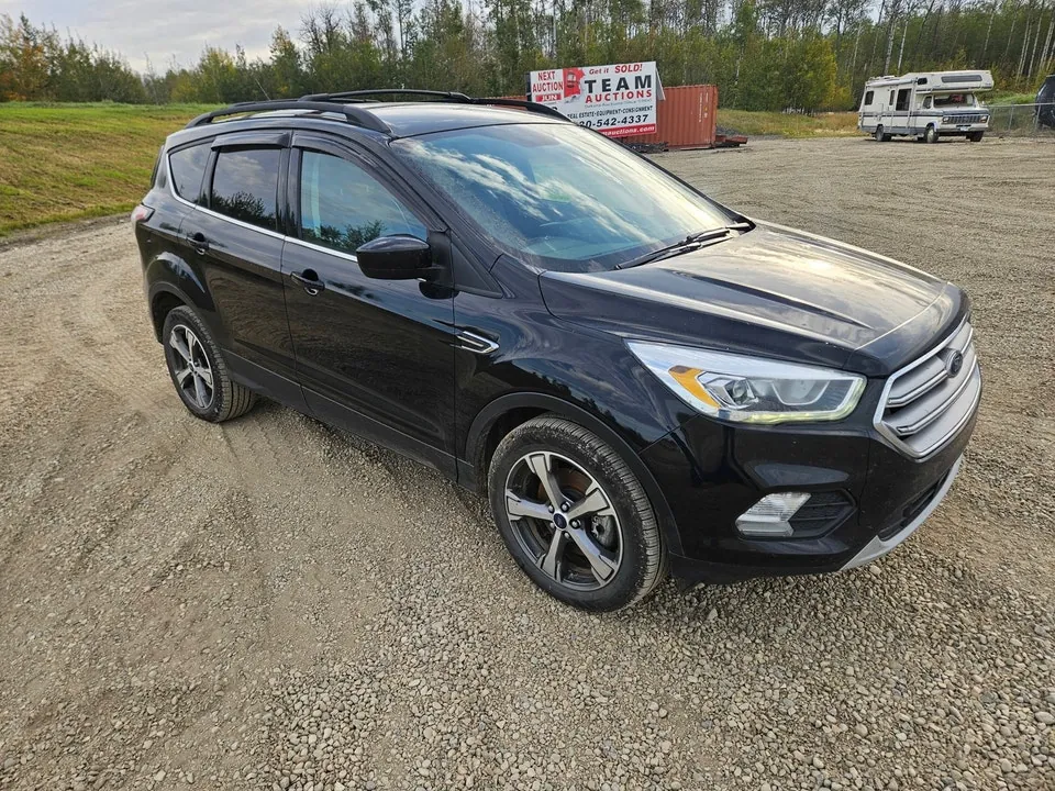 Ford Escape 2017 photo 2
