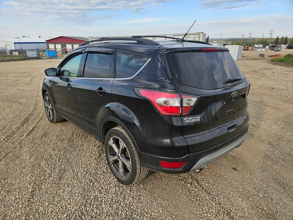 Ford Escape 2017 photo 3