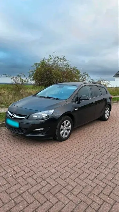 Opel Astra J