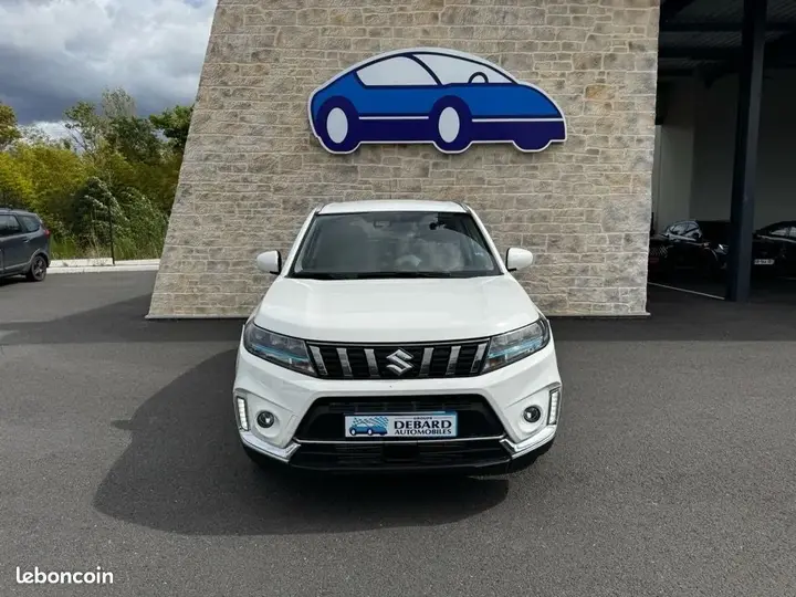 Suzuki Vitara 2024 photo 2