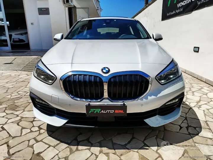 BMW 118D 2021 photo 2