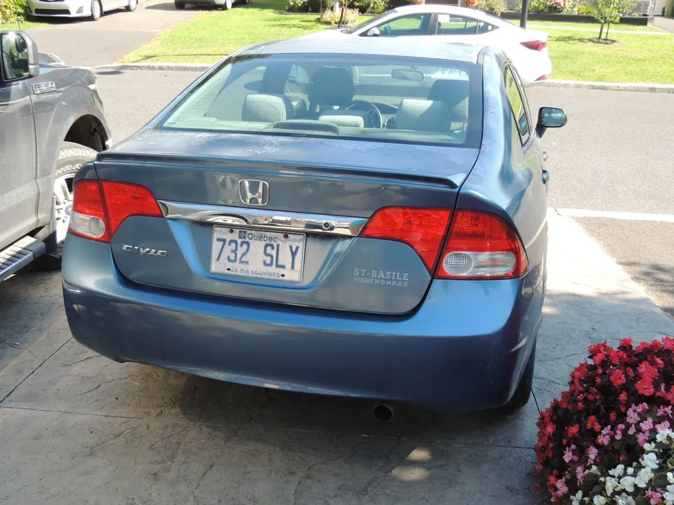 Honda Civic 2010 photo 2