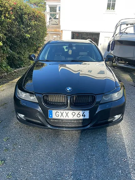 BMW 320D 2011 photo 2