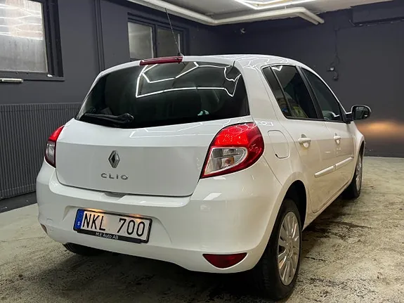 Renault Clio 2012 photo 4
