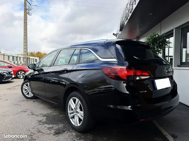 Opel Astra 2017 photo 4