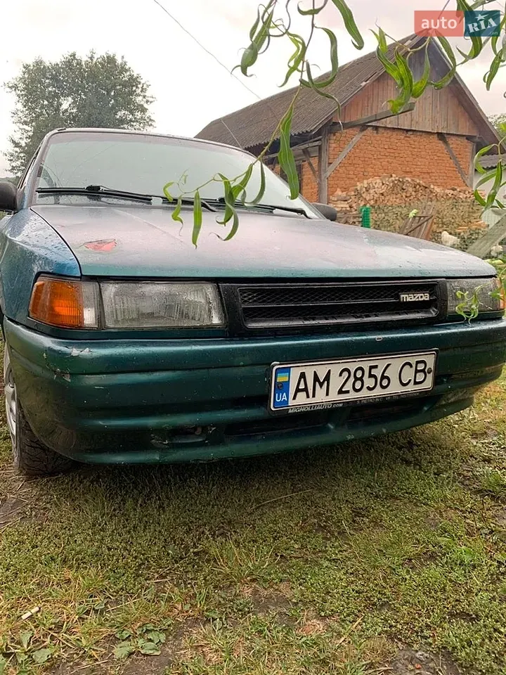 Mazda 323