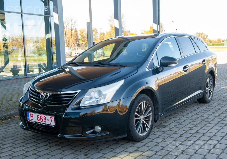 Toyota Avensis 2009 photo 2