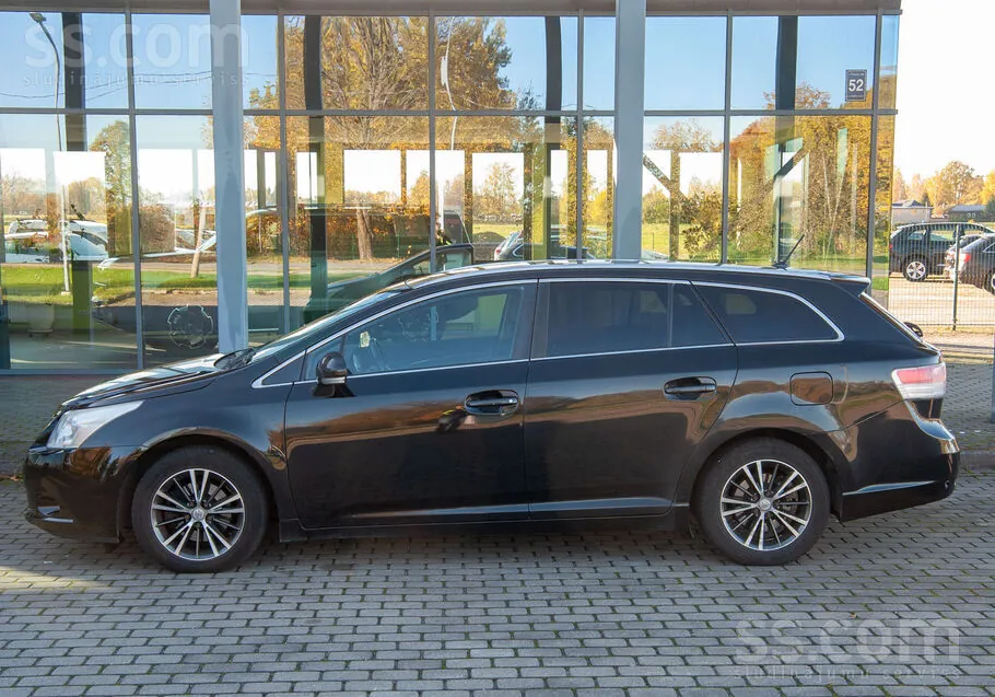 Toyota Avensis 2009 photo 3