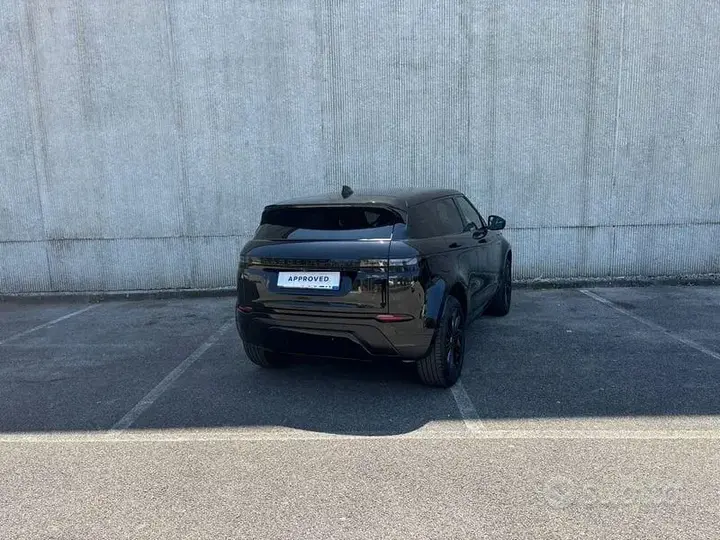 Land Rover Range Rover Evoque 2024 photo 2