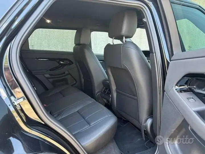 Land Rover Range Rover Evoque 2024 photo 5