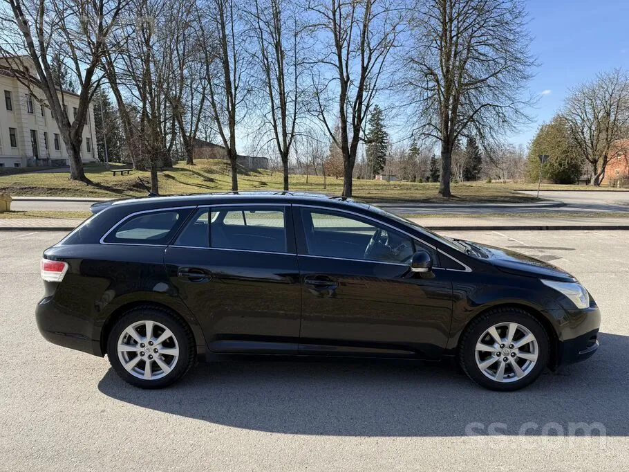 Toyota Avensis 2009 photo 5