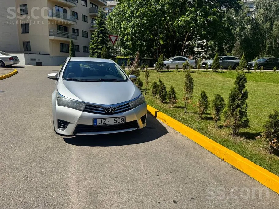 Toyota Corolla 2015 photo 3