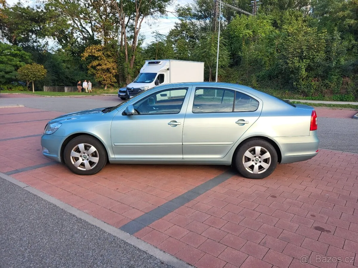 Skoda Octavia 2009 photo 5