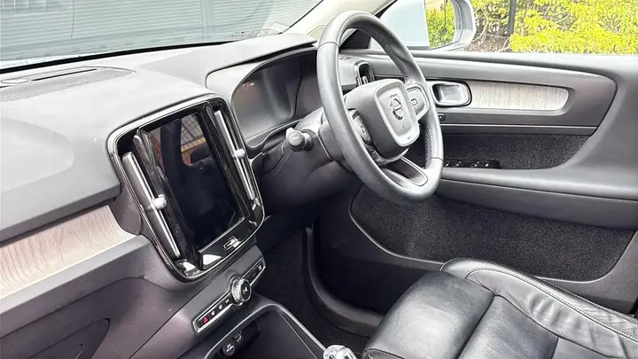 Volvo Xc40 2021 photo 2