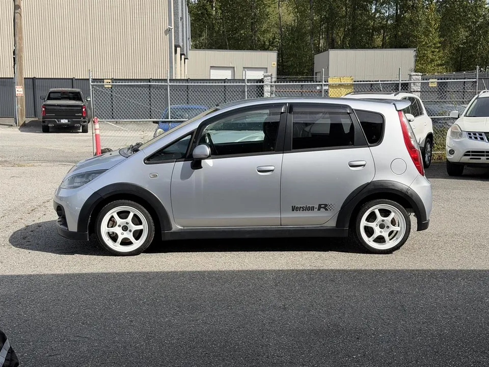 Mitsubishi Colt 2006 photo 4