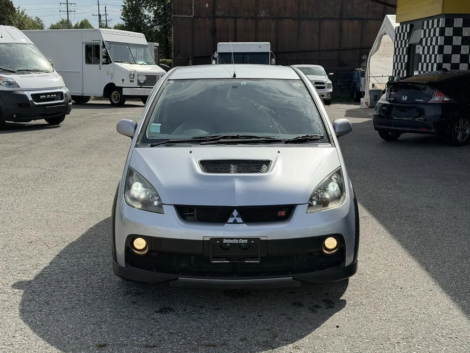 Mitsubishi Colt 2006 photo 2
