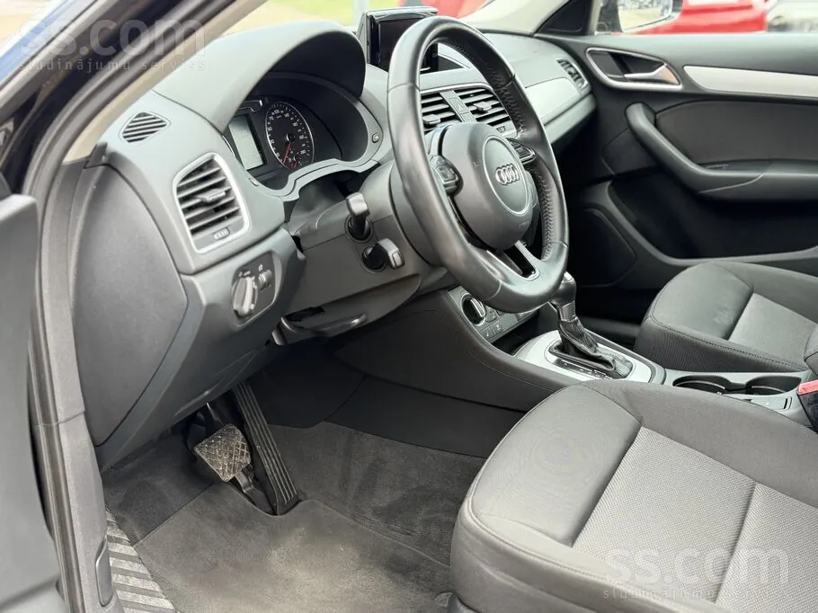 Audi Q3 2018 photo 4