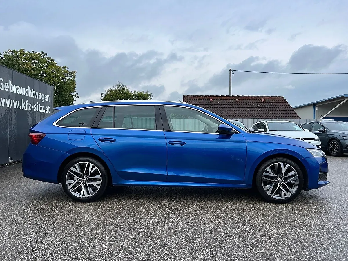 Skoda Octavia 2024 photo 2