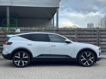 Polestar 3 2024 photo 3