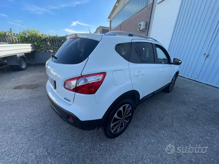 Nissan Qashqai 2013 photo 3