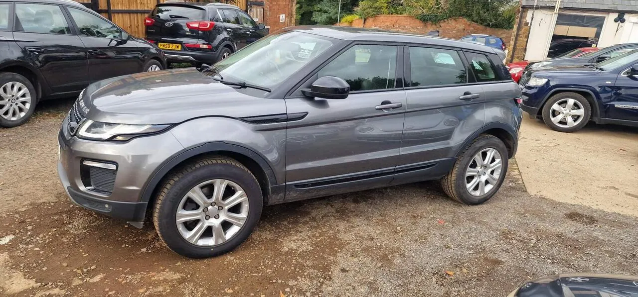 Land Rover Range Rover Evoque 2018 photo 5