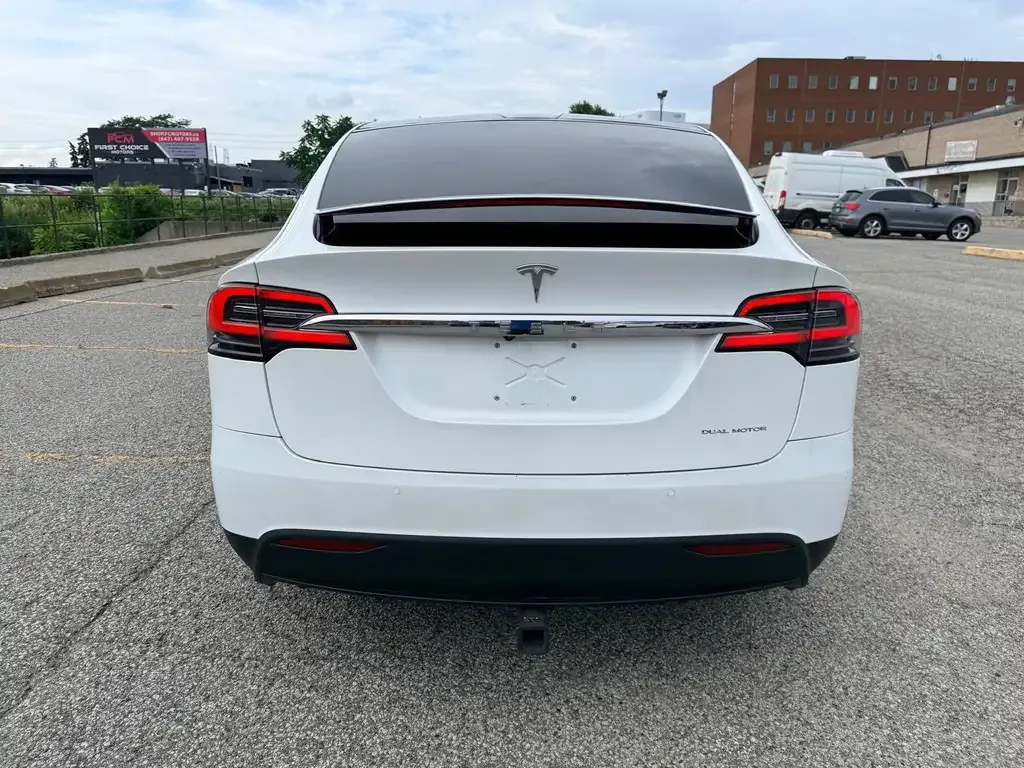 Tesla Model X 2020 photo 4