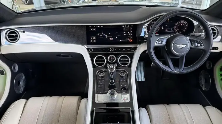 Bentley Continental photo 4