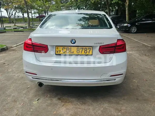 BMW 318I 2017 photo 2