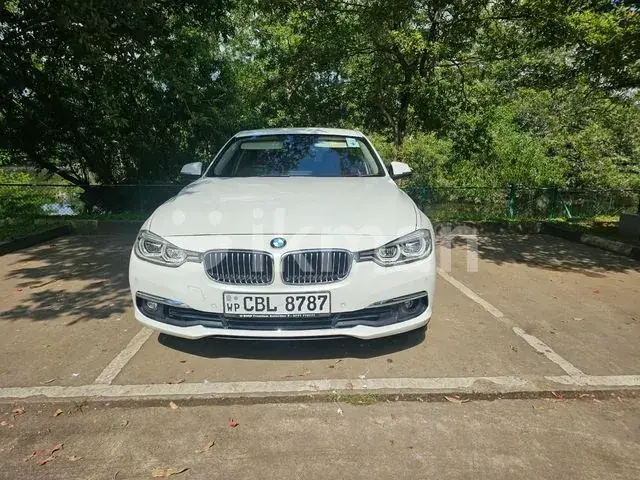BMW 318I