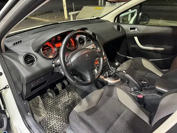 Peugeot 308 Sw 2012 photo 5