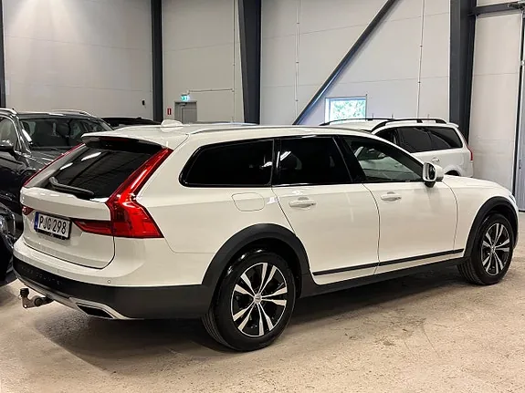 Volvo V90 Cross Country 2017 photo 3