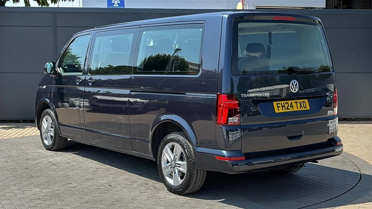 Volkswagen Transporter Shuttle 2024 photo 2