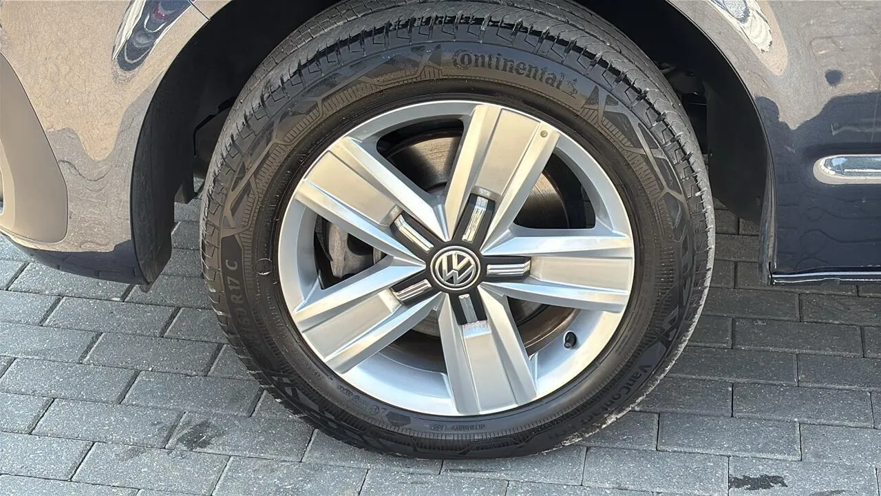 Volkswagen Transporter Shuttle 2024 photo 4