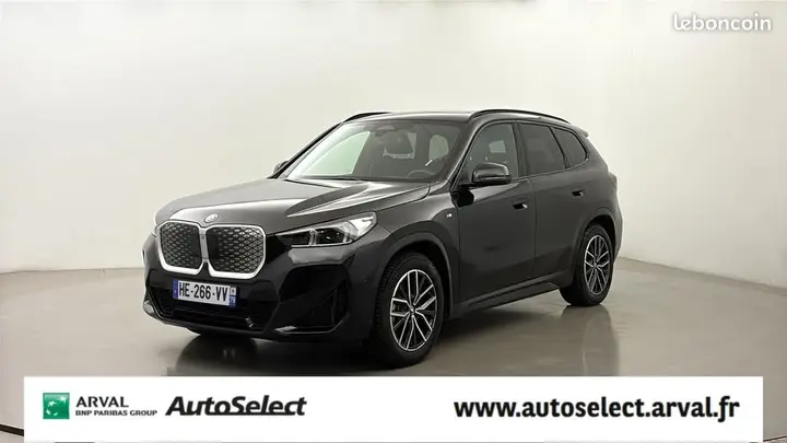 BMW Ix1