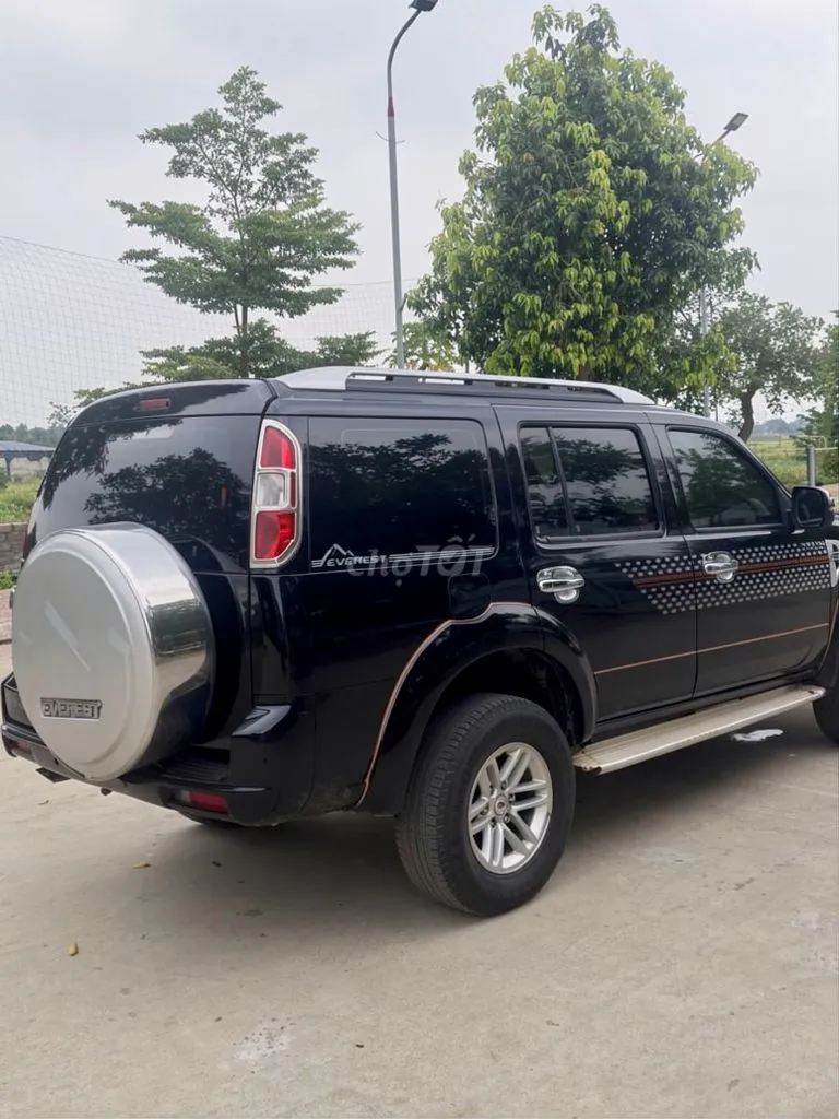 Ford Everest 2009 photo 4