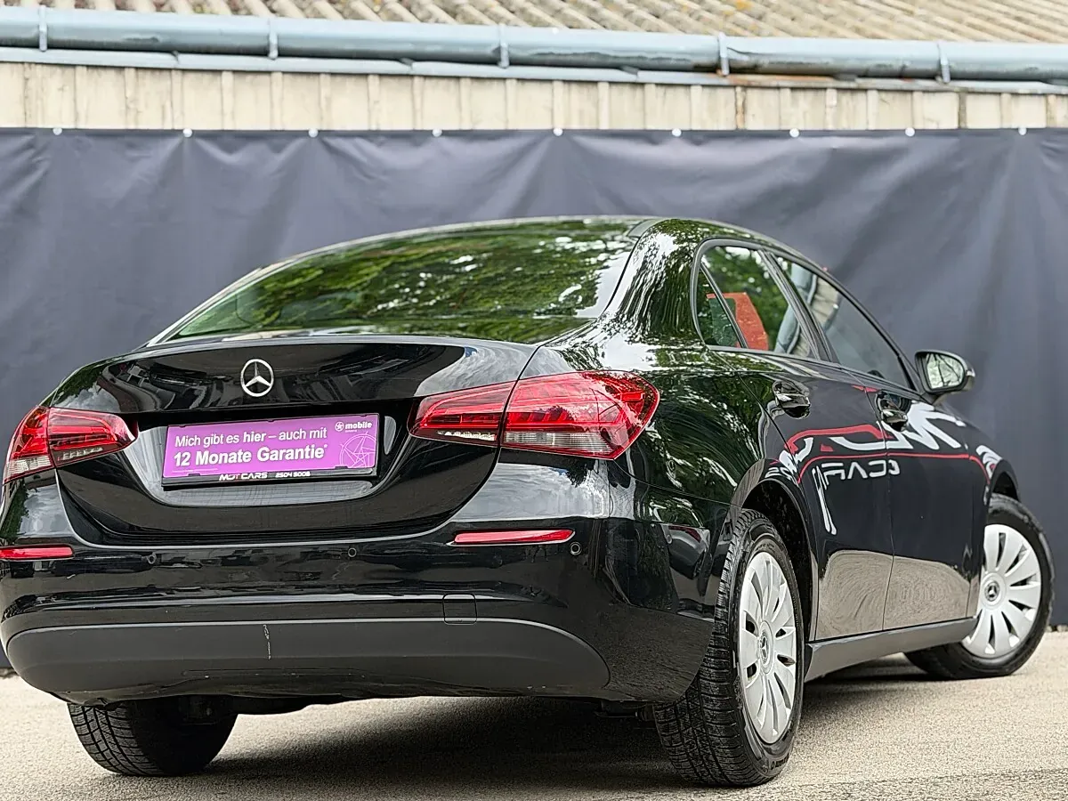 Mercedes-Benz A-Class 2019 photo 3