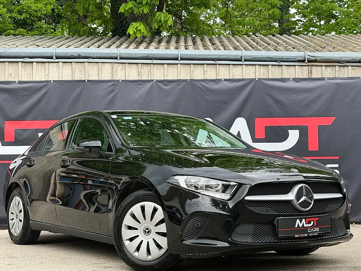 Mercedes-Benz A-Class 2019 photo 2