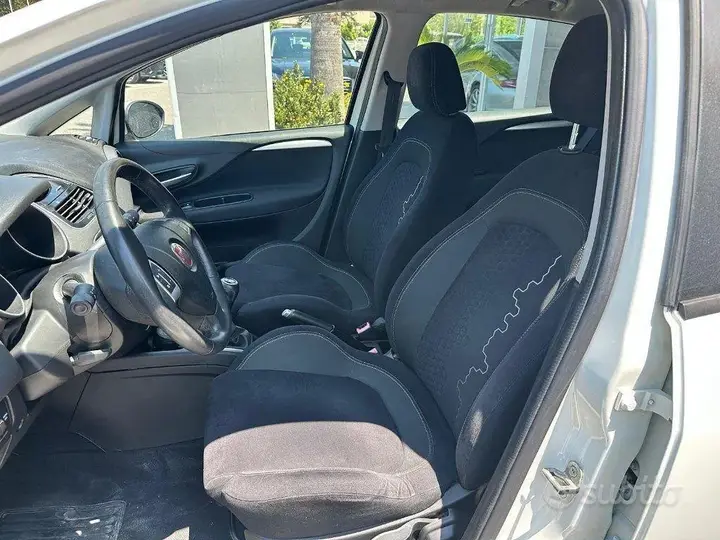 Fiat Punto 2016 photo 5