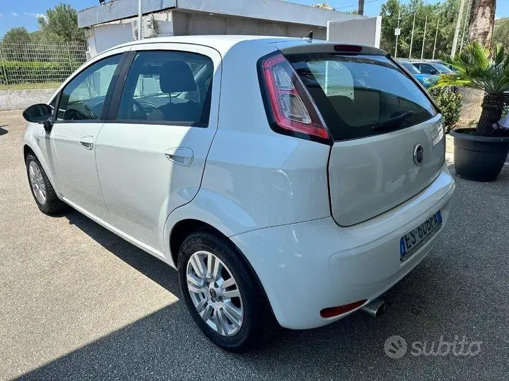 Fiat Punto 2016 photo 4
